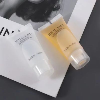 Luxuriöse Einweg-Hotel-Badezimmer-Einrichtungen mit Shampoo